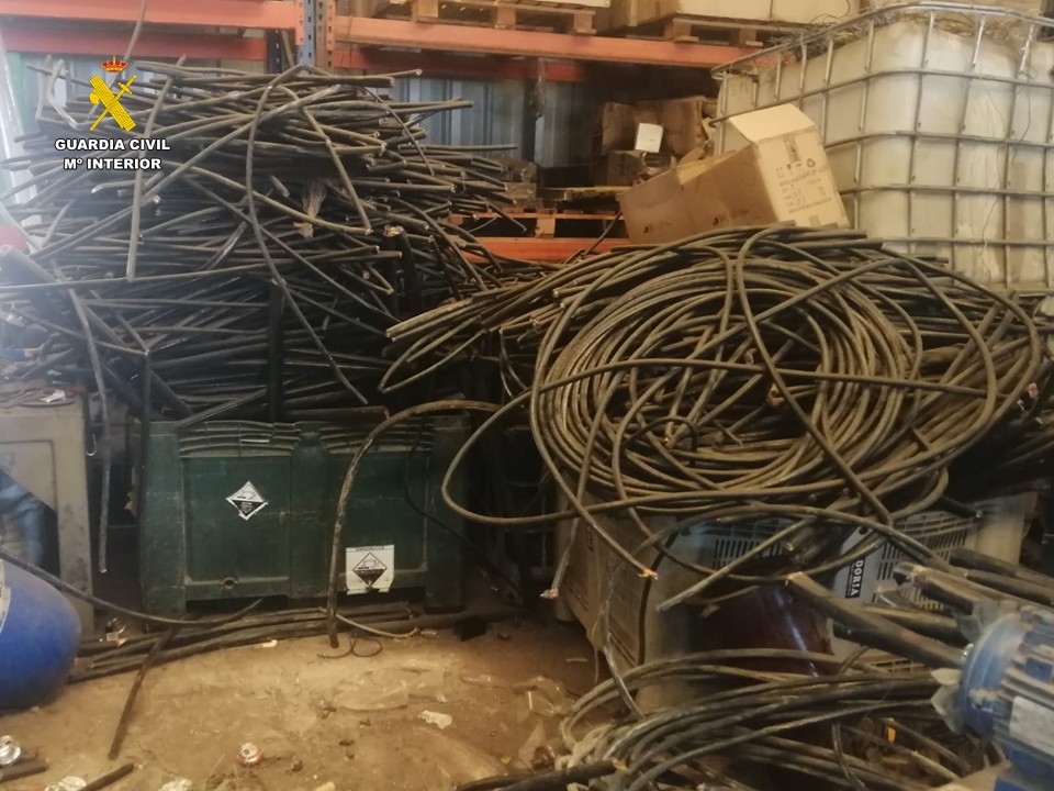 La Guardia Civil desmantela varias tramas de robo de cobre en varios municipios de La Marina