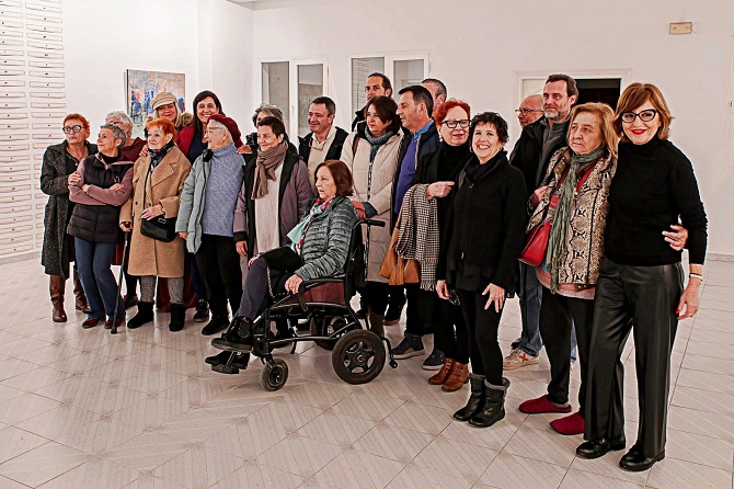 La Escuela Municipal de Plástica Experimental A. Vives de Gata es una institución comprometida con la formación de jóvenes talentos en el arte y la cultura
