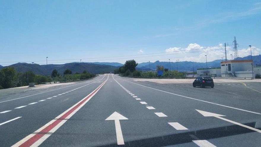Imagen de archivo: acceso a la autopista en Ondara