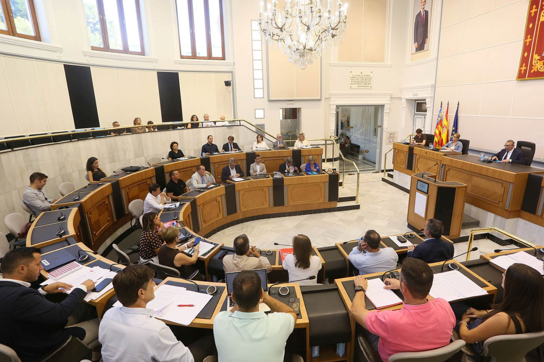 La Diputación aprueba cerca de 25 millones en Bonos Consumo para 125 municipios de la provincia de Alicante